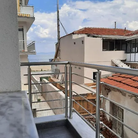Apartment By The Sea