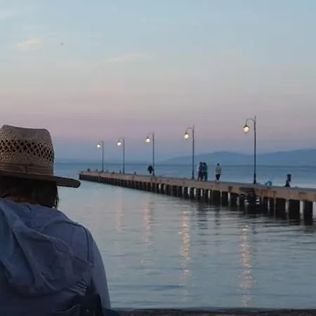 By The Sea * Περαία