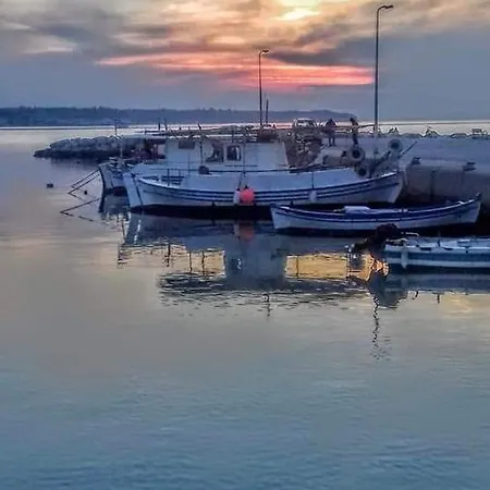 By The Sea Lejlighed *