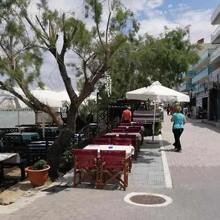 By The Sea * Peraía