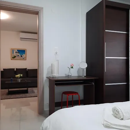 By The Sea Apartment Peraia (Thessaloniki)
