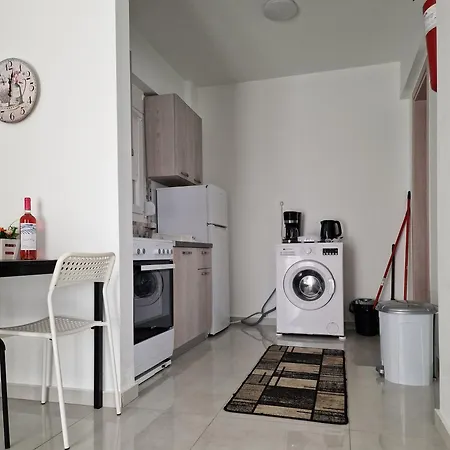 Apartment By The Sea